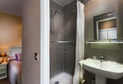 Hotel H�tel Donjon Vincennes