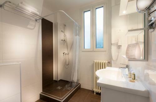 Hotel H�tel Donjon Vincennes