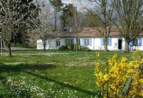 Bed & Breakfast Chambres D'h�tes La Maison Blanche