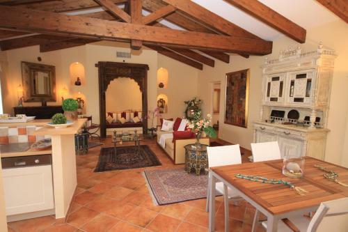 Apartamentos Casa Sultana