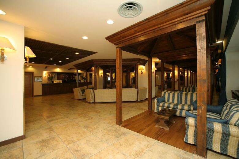 Hotel Alaska