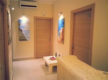 Fiumicino Airport B&B Deluxe