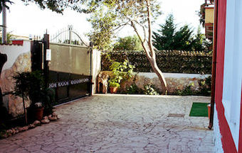 Fiumicino Airport B&B Deluxe