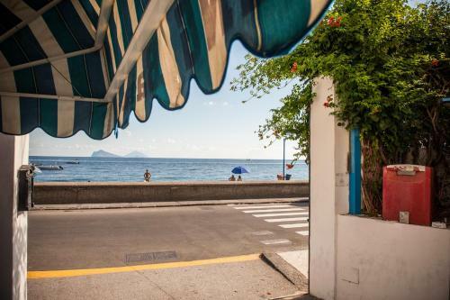 Camping Baia Unci