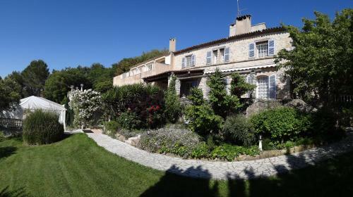 Hostal Domaine Du Paradis Des Oiseaux