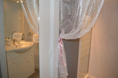 Bed & Breakfast Chambre D'h�tes La Paravent
