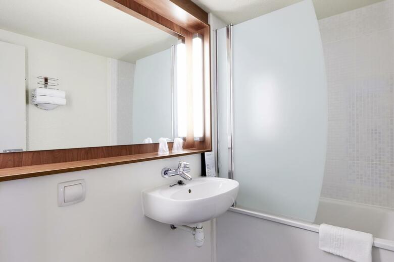 Hotel Campanile Auxerre - Mon�teau