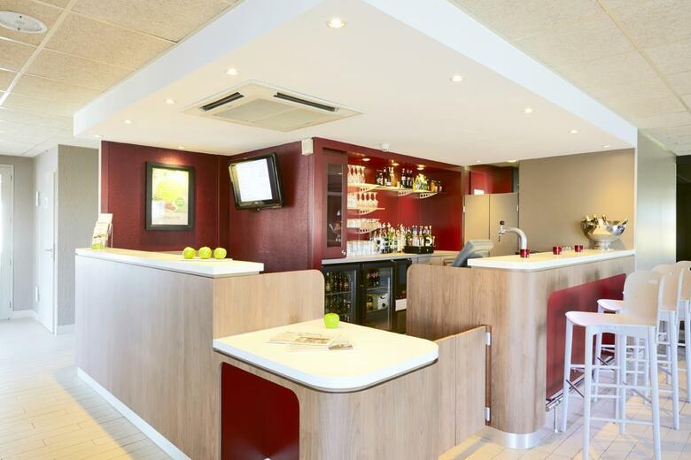 Hotel Campanile Auxerre - Mon�teau