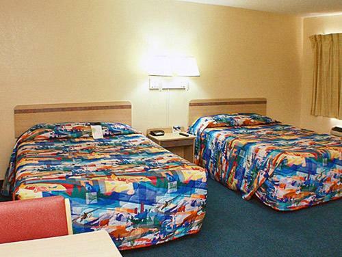 Motel 6 Seymour North