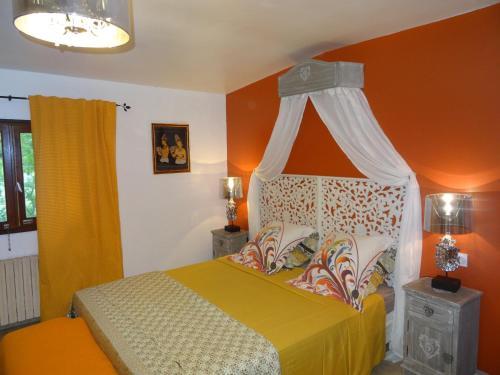 Bed & Breakfast La Fontenelle Chambres D'h�tes