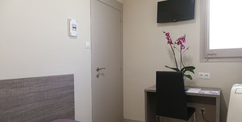 Hostal Fonda Montserrat