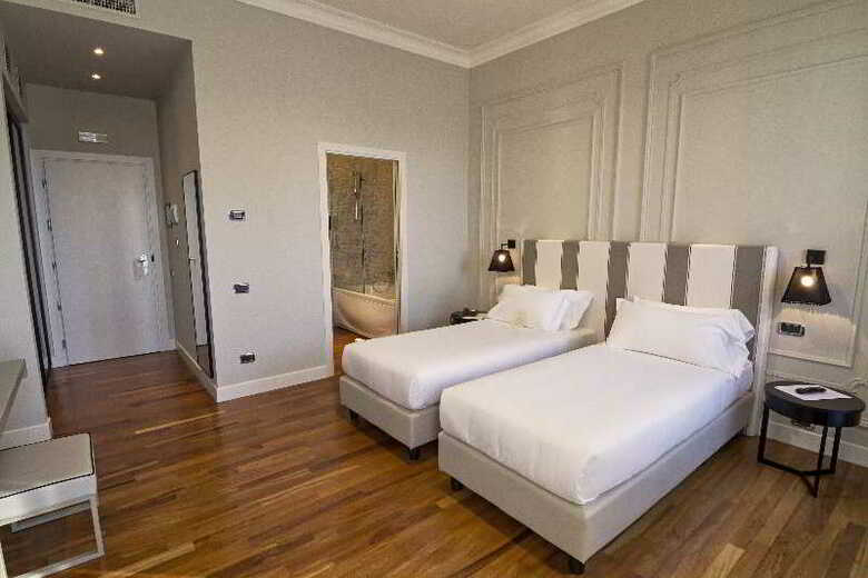 Seeport Hotel