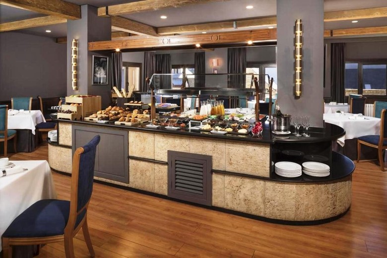 Hotel Meli� Royal Tanau