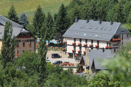 Hotel Petit Lacreu