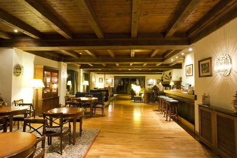 Hotel De Tred�s