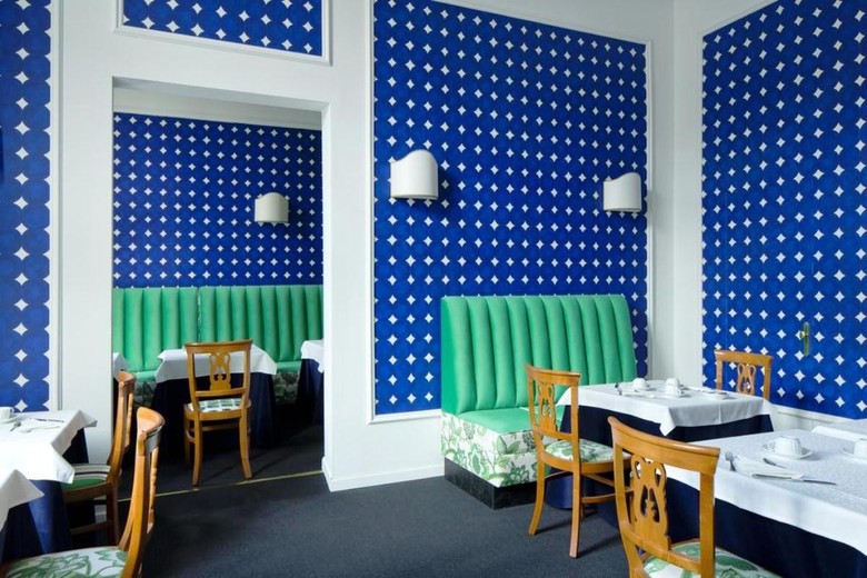 Hotel Room Mate Luca