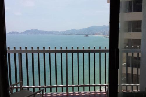 Apartamentos Acapulco Beach Front Penthouse 30th Floor