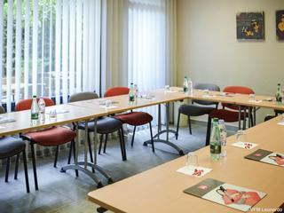Hotel Ibis Avignon Centre Pont De L'europe