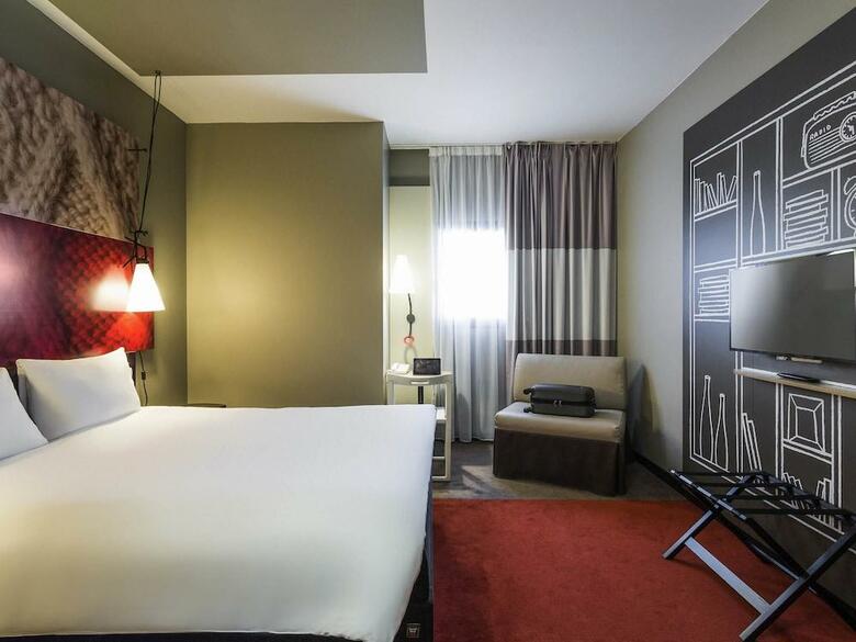 Hotel Ibis Bordeaux Centre - Gare Saint-jean
