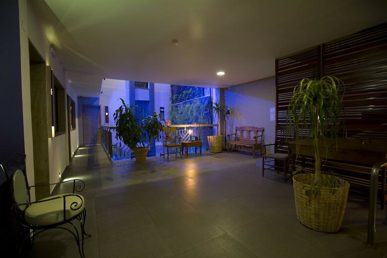 Hotel Helverica