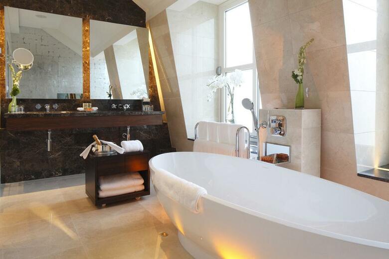 Hotel Conrad London St James