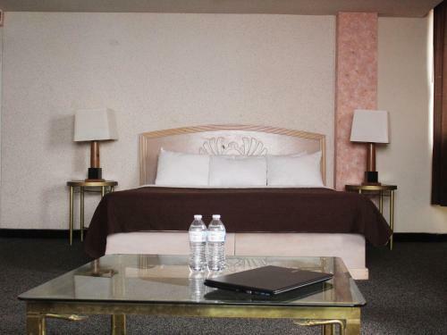 Hotel Corona Plaza