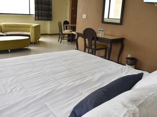 Hotel Corona Plaza