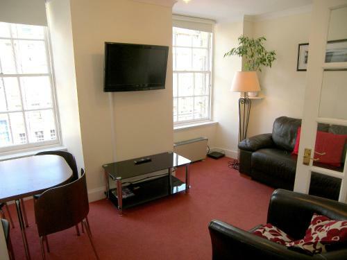 Royal Mile, Edinburgh - 2 Bedroom Apartment