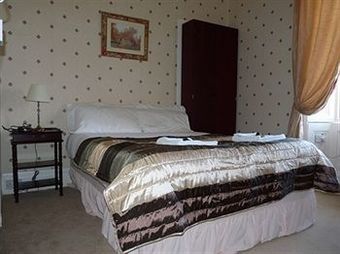 Hostal Alba Hills Guest House