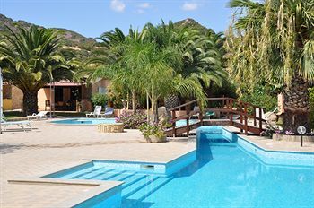 Hotel Green Village Resort