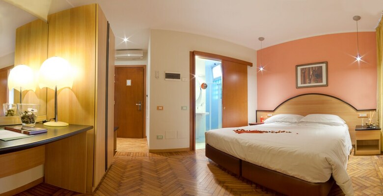 Hotel Touring
