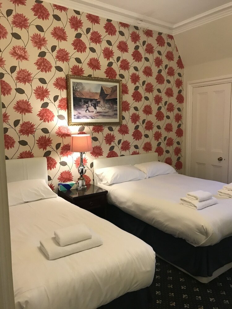 Hostal Alexander Guest House
