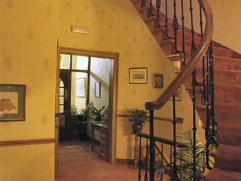 Hostal Sherwood Guest House