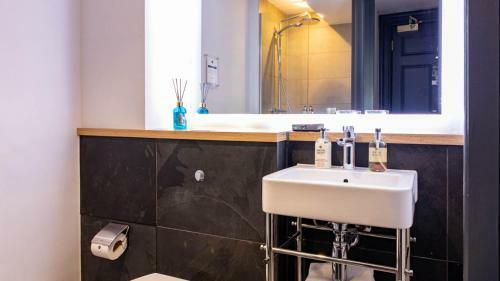 Apartamentos Destiny Scotland - North Bridge Lofts