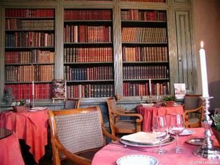 Hotel Hostellerie Du Chateau Des Fines Roches