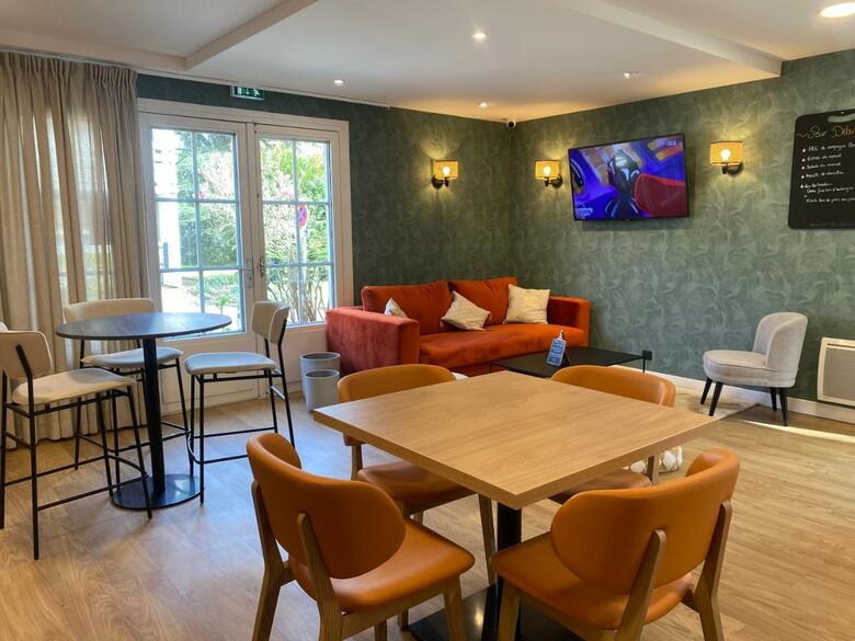 Hotel Campanile Nantes Reze