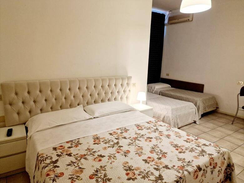 Albergue Youth Firenze 2000