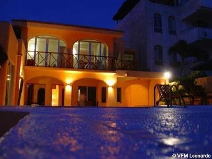 Hotelito Manzanillo Inn