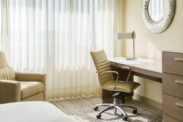 Hotel Doubletree By Hilton Orlando Airport