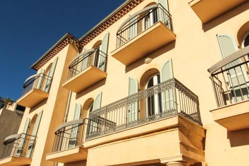 Apartamentos Appartements Villa Les Palmes