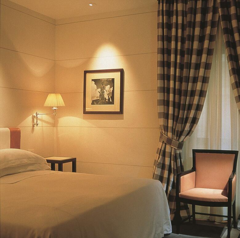 Hotel Gallery Art