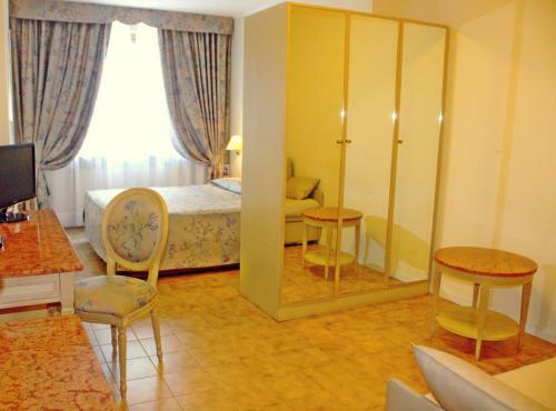 Hotel Ena