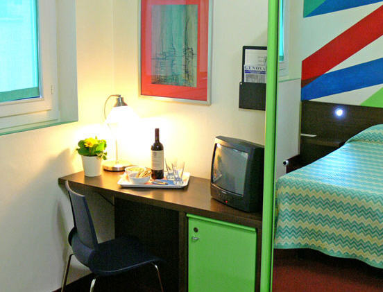 Hotel Cairoli