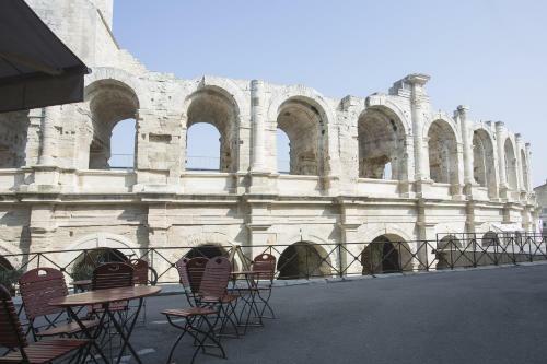 Apartamentos Arles Hideaway - Le Duplex Des Ar�nes