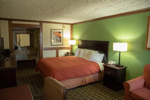 Motel Victorian Inn & Suites