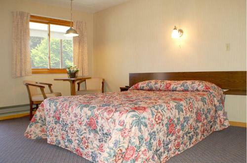 Fran Cove Motel