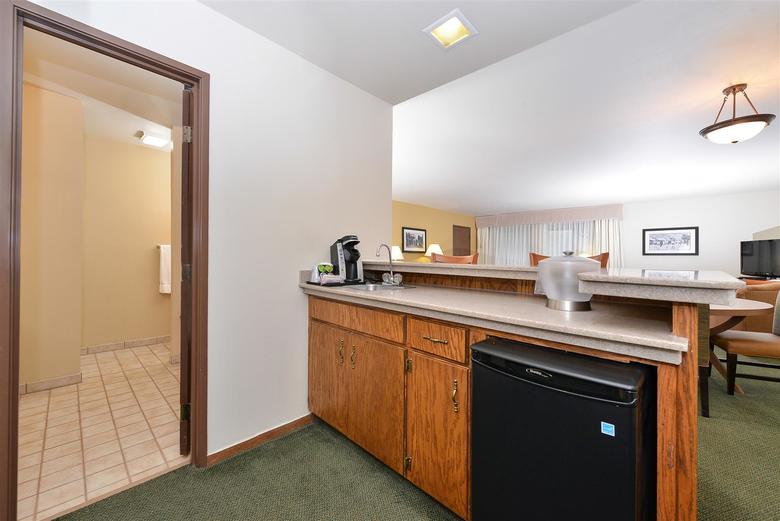 Best Western Plus Plaza Hotel