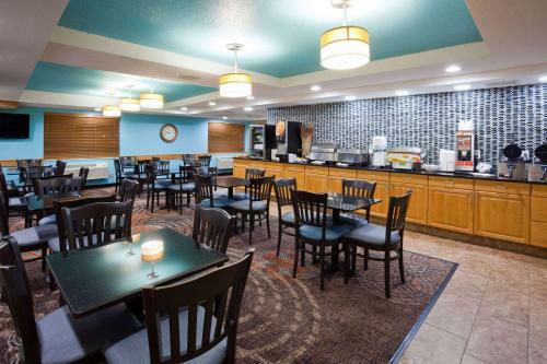 Hotel Americinn Of Shakopee