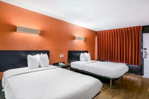 Motel 6 Baltimore Harbor South