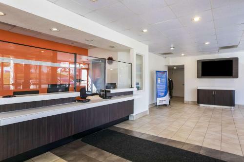Motel 6 Baltimore Harbor South